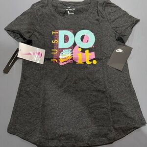 Nike Kids Charcoal Tee with Colorful Graphic size Large